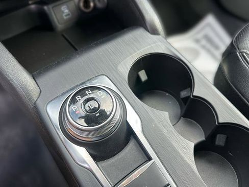 Used 2022 Ford Escape SEL image 44