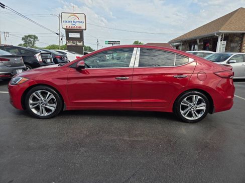 Used 2017 Hyundai Elantra Limited FWD image 3