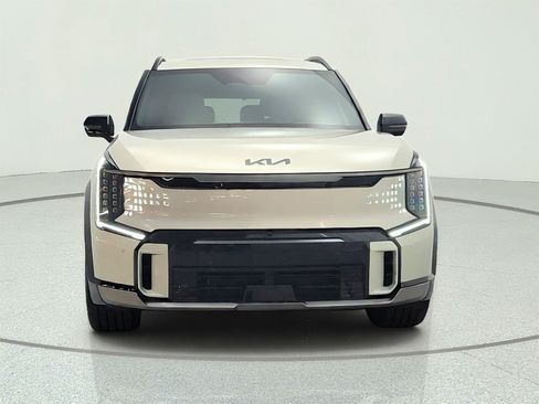 Used 2024 Kia EV9 GT-Line AWD/4WD image 2