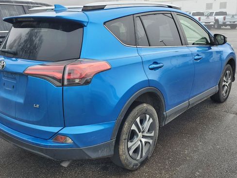 Used 2018 Toyota RAV4 LE w/ All Weather Liner Package image 9