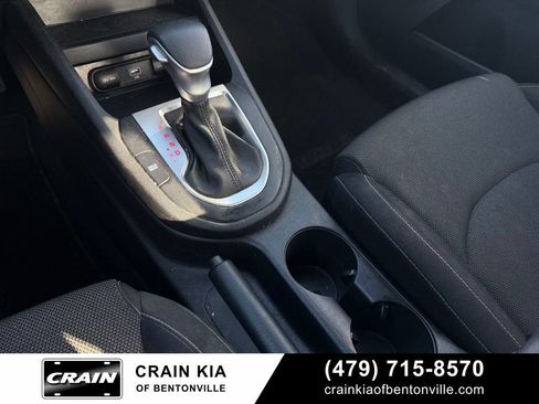 Used 2022 Kia Forte LXS w/ LXS Technology Package FWD image 19