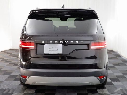Certified 2025 Land Rover Discovery S image 18