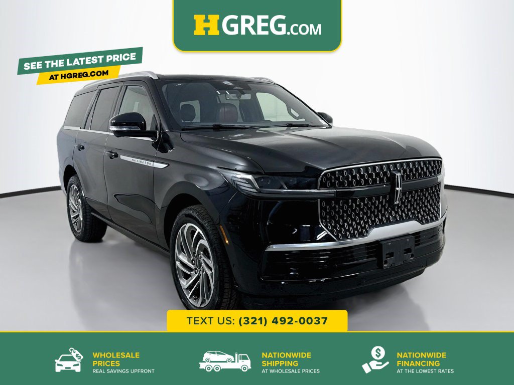 Used 2025 Lincoln Navigator Reserve AWD/4WD image 1