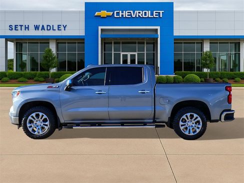 Used 2023 Chevrolet Silverado 1500 LTZ image 4