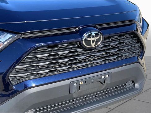 Used 2024 Toyota RAV4 XLE FWD image 31