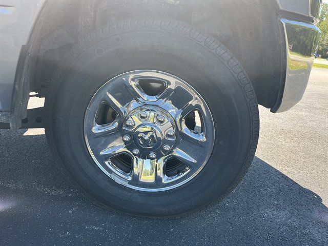 Used 2024 RAM 2500 Tradesman w/ Chrome Appearance Group AWD/4WD image 5