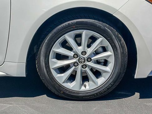 Used 2021 Toyota Corolla LE w/ LE Convenience Package FWD image 10