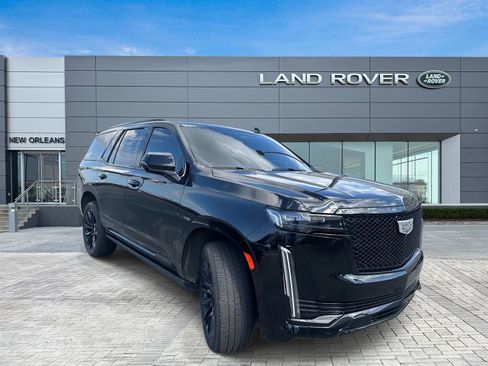 Used 2024 Cadillac Escalade Sport Platinum w/ LPO, ONYX Package image 5