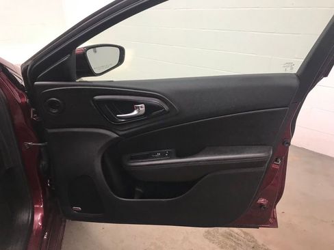 Used 2016 Chrysler 200 S w/ Navigation & Sound Group I image 30