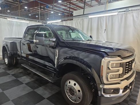 Used 2025 Ford F450 Lariat w/ Lariat Ultimate Package AWD/4WD image 2