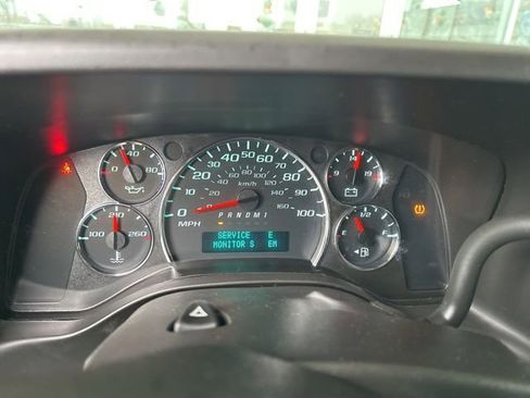 Used 2017 Chevrolet Express 3500 Work Van image 10