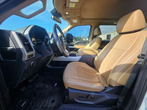 Used 2022 Ford F250 Lariat w/ Lariat Ultimate Package AWD/4WD image 12