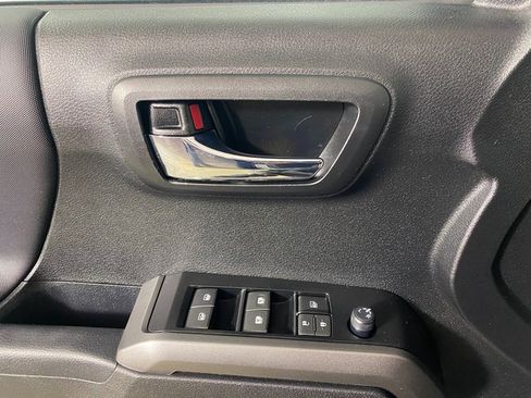 Certified 2023 Toyota Tacoma TRD Off-Road image 21