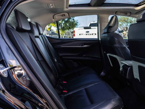 Used 2025 Toyota Camry XLE image 16