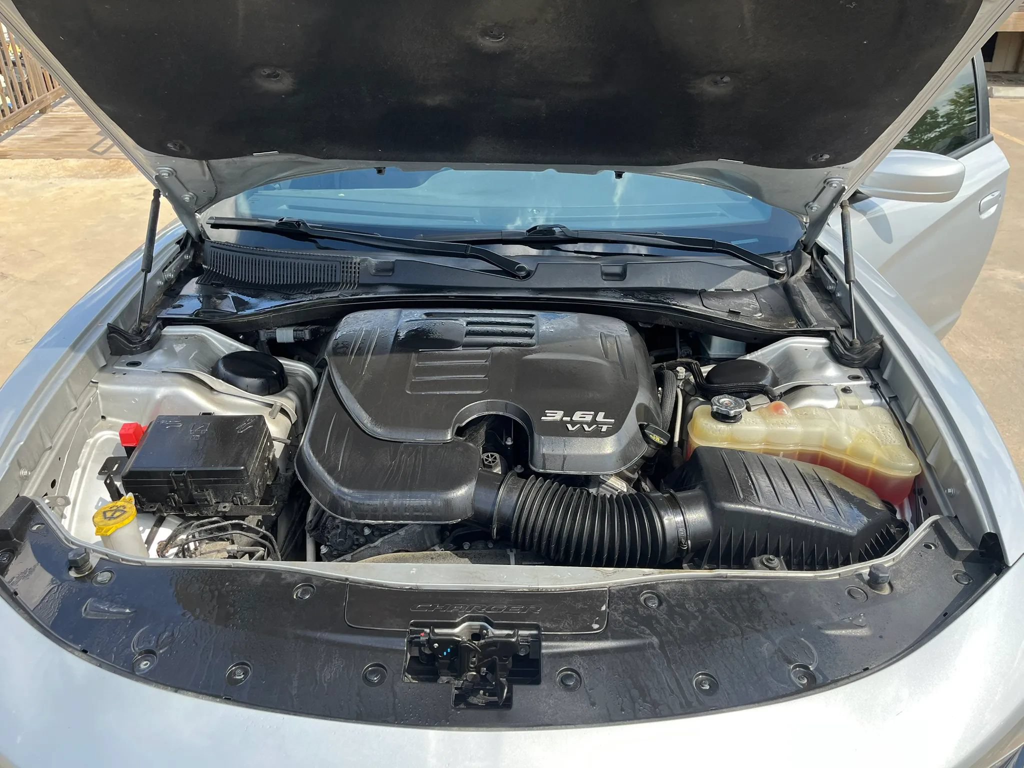 Used 2020 Dodge Charger SXT AWD/4WD image 21