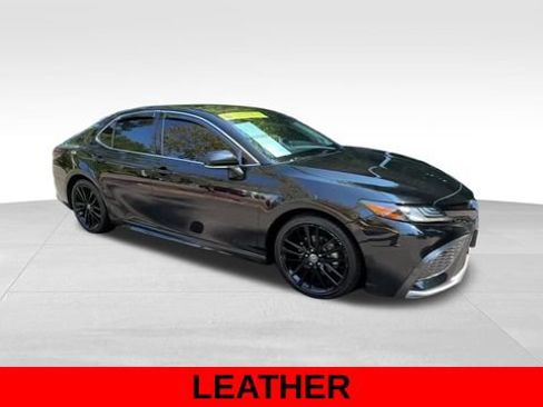 Used 2022 Toyota Camry XSE FWD image 10