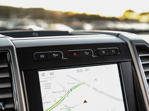 Used 2020 Ford F250 Platinum w/ FX4 Off-Road Package image 27