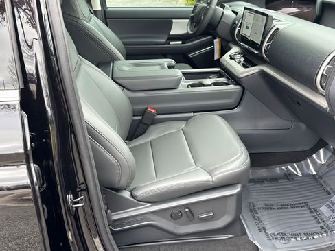 New 2026 Ford Expedition Active AWD/4WD image 15