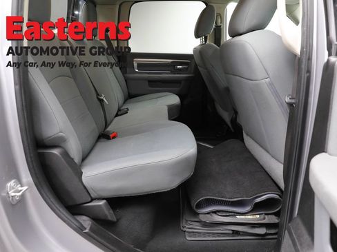 Used 2019 RAM 1500 Classic SLT AWD/4WD image 22