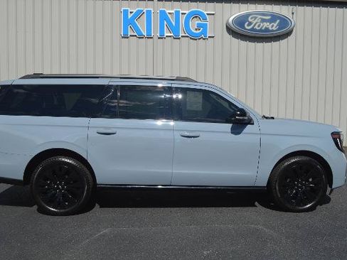 Certified 2025 Ford Expedition Max Platinum w/ Stealth Appearance Package AWD/4WD image 5