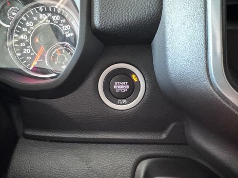 Used 2023 RAM 1500 Big Horn AWD/4WD image 18