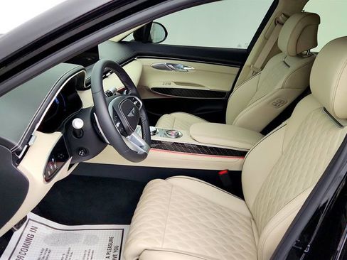 Used 2025 Genesis GV70 3.5T Sport w/ Sport Prestige Package AWD/4WD image 22