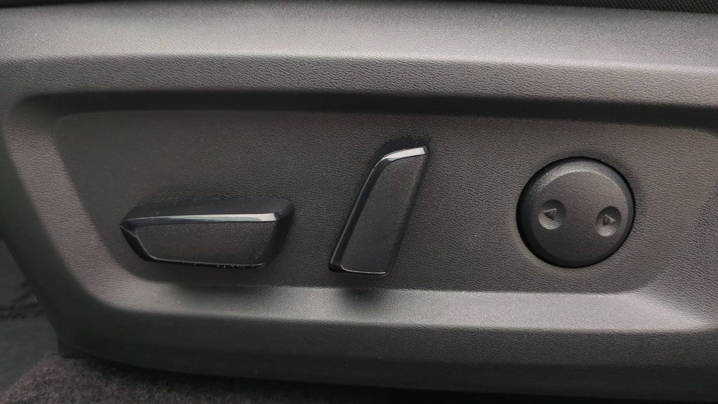 Certified 2024 Nissan Rogue SV w/ SV Premium Package FWD image 16
