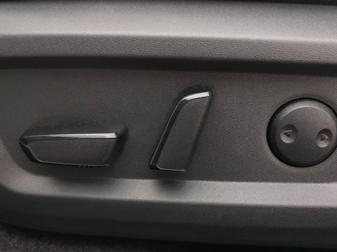 Certified 2024 Nissan Rogue SV w/ SV Premium Package FWD image 16