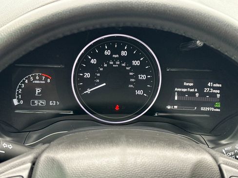 Used 2021 Honda HR-V Touring image 24
