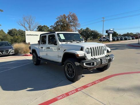 Used 2022 Jeep Gladiator Overland image 7
