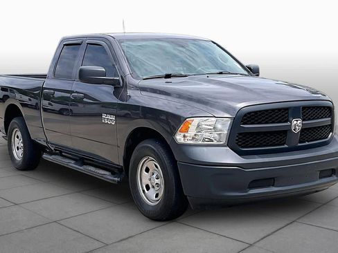 Used 2018 RAM 1500 Tradesman RWD image 3