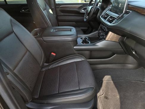 Used 2021 Chevrolet Tahoe High Country w/ Premium Package AWD/4WD image 33
