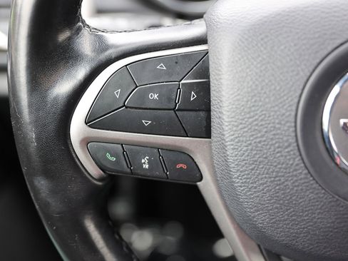 Used 2020 Jeep Grand Cherokee Altitude image 34