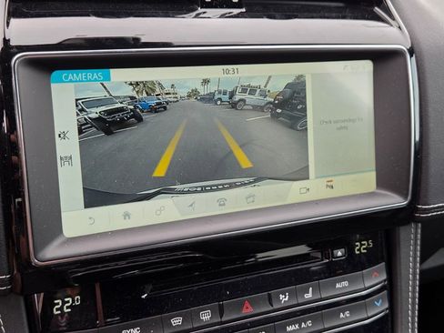 Used 2020 Jaguar F-PACE S AWD/4WD image 25