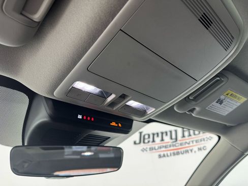 Used 2025 MAZDA CX-30 AWD 2.5 S w/ Preferred Package image 25