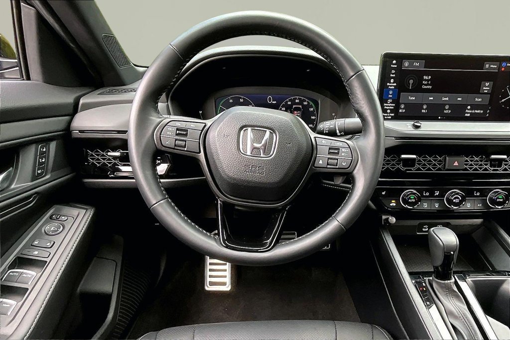 Used 2024 Honda Accord Sport image 9