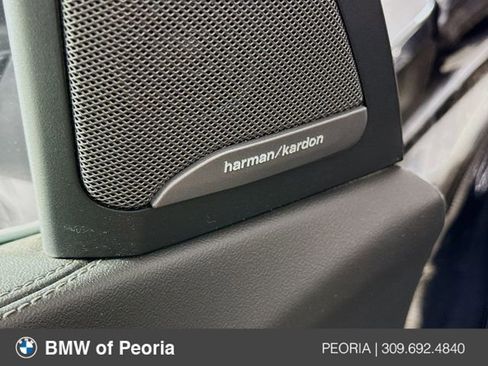 Used 2024 BMW X7 xDrive40i w/ Premium Package image 19