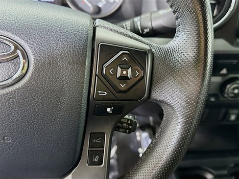 Certified 2020 Toyota Tacoma TRD Sport image 21