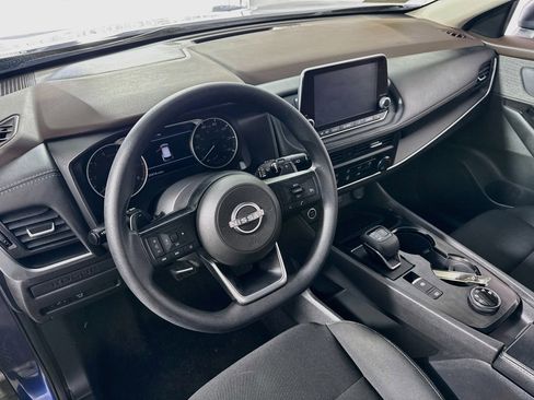 Used 2023 Nissan Rogue S AWD/4WD image 11