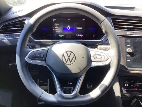 Used 2023 Volkswagen Tiguan SE R-Line FWD image 28