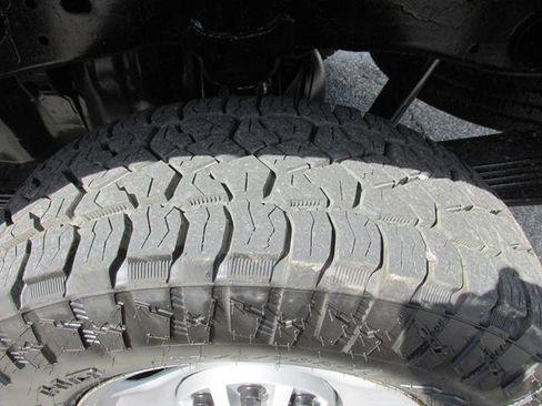 Used 2024 GMC Sierra 2500 Pro AWD/4WD image 7