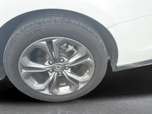 Used 2024 Honda Accord EX image 18