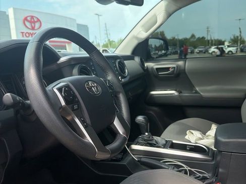 Used 2023 Toyota Tacoma SR5 w/ Technology Package AWD/4WD image 2