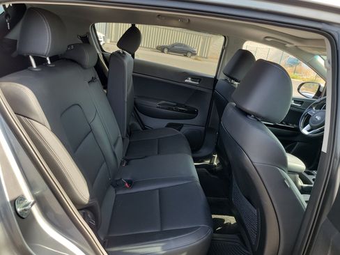 Used 2022 Kia Sportage EX FWD image 23