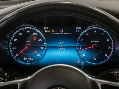 Used 2021 Mercedes-Benz GLC 300 4MATIC w/ Premium Package image 14