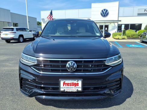 Certified 2023 Volkswagen Tiguan SE R-Line FWD image 6