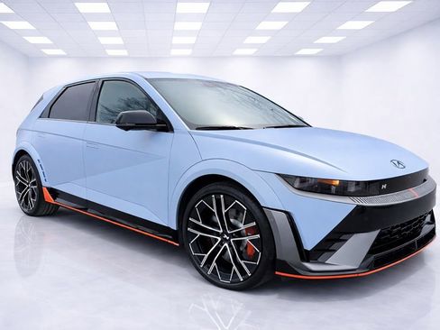 Used 2025 Hyundai Ioniq 5 N AWD/4WD image 3