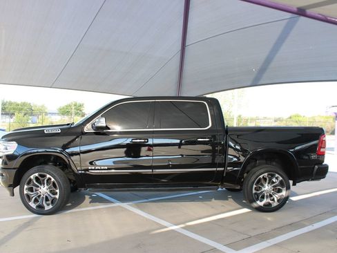 Used 2019 RAM 1500 Limited AWD/4WD image 2