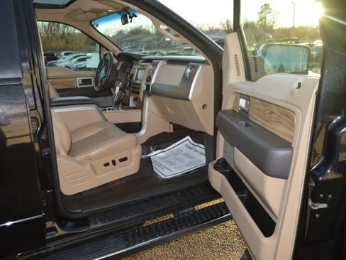 Used 2011 Ford F150 Lariat w/ Lariat Chrome Pkg image 7
