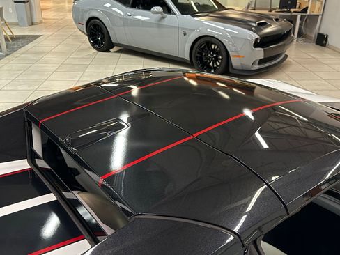 Used 2024 Chevrolet Corvette Stingray Premium Conv w/ Z51 Performance Package image 18